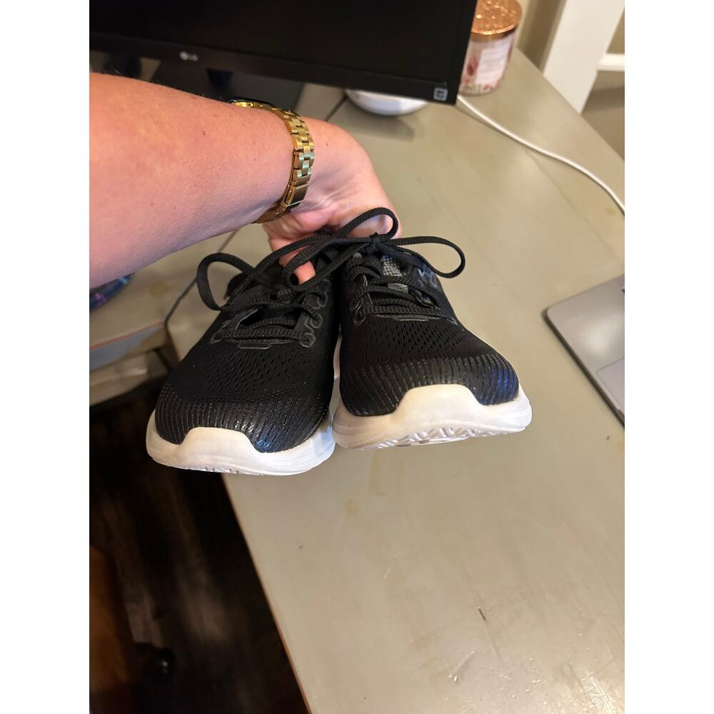 K Swiss Black & White Sneakers Like New Size 8 - Picture 5 of 9